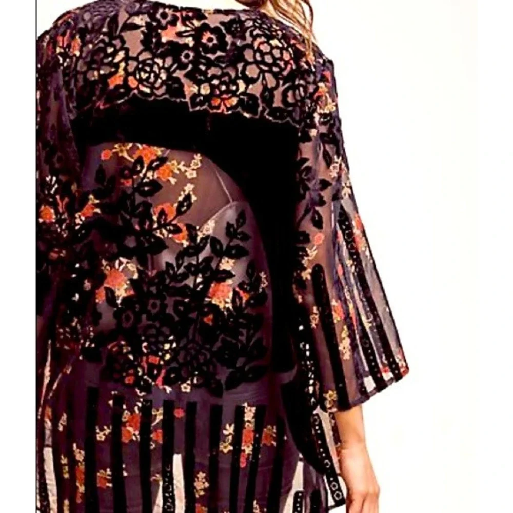Urban Outfitters Kimono One Size Black Velvet Burnout Whimsigoth Fairy Shawl - Picture 10 of 14